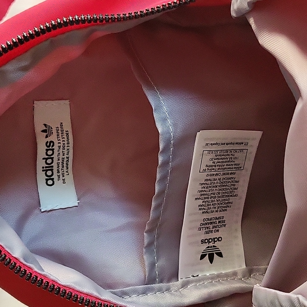 Adidas Mini Two Way Bag 🎒 - Picture 7 of 7